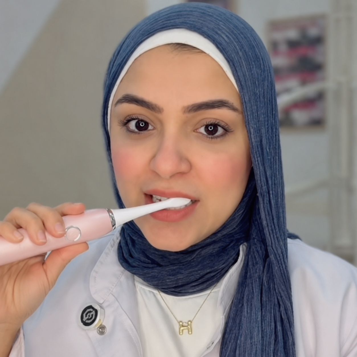 How to Use an Electric Toothbrush Properly for Best Results