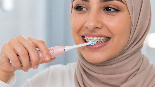 Best Electric Toothbrush for Braces: Clean Around Brackets the Right Way